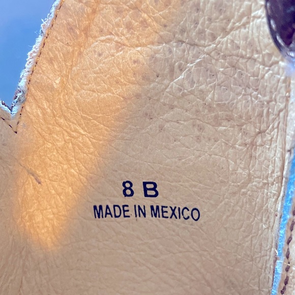 Idyllwind Distressed Leather Cowboy Boots - Picture 6 of 6